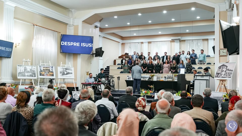 Interior biserica 2024